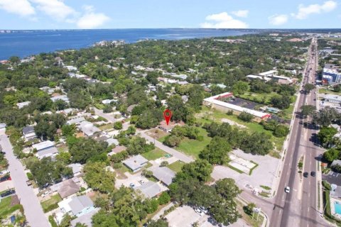 House in Sarasota, Florida 3 bedrooms, 80.64 sq.m. № 2302998 - photo 3