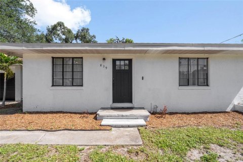 House in Sarasota, Florida 3 bedrooms, 80.64 sq.m. № 2302998 - photo 7