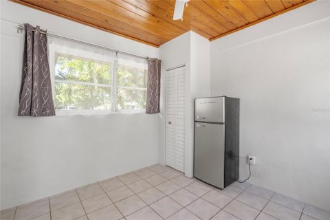 House in Sarasota, Florida 3 bedrooms, 80.64 sq.m. № 2302998 - photo 21