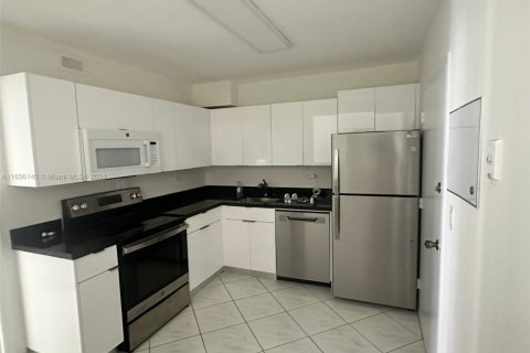 Condominio en venta en Miami Beach, Florida, 2 dormitorios, 98.85 m2 № 1979637 - foto 6