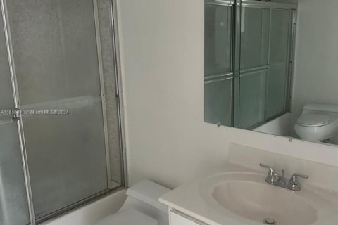 Condominio en venta en Miami Beach, Florida, 2 dormitorios, 98.85 m2 № 1979637 - foto 21