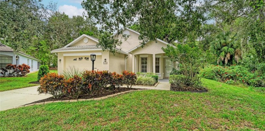 House in Bradenton, Florida 2 bedrooms, 129.6 sq.m. № 2427028