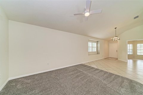 House in Bradenton, Florida 2 bedrooms, 129.6 sq.m. № 2427028 - photo 6