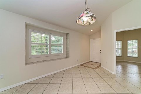 House in Bradenton, Florida 2 bedrooms, 129.6 sq.m. № 2427028 - photo 9