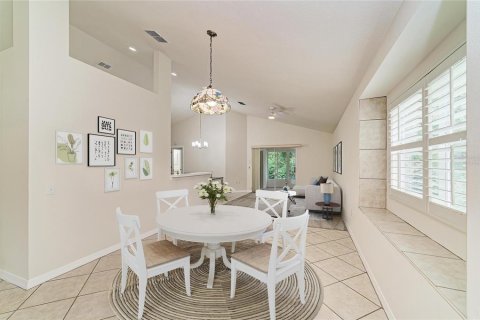 House in Bradenton, Florida 2 bedrooms, 129.6 sq.m. № 2427028 - photo 7