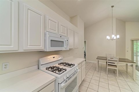 House in Bradenton, Florida 2 bedrooms, 129.6 sq.m. № 2427028 - photo 15