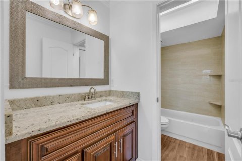 Touwnhouse à vendre à Apollo Beach, Floride: 2 chambres, 107.77 m2 № 2277876 - photo 17