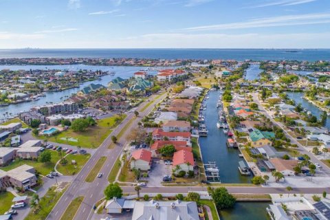 Touwnhouse à vendre à Apollo Beach, Floride: 2 chambres, 107.77 m2 № 2277876 - photo 29