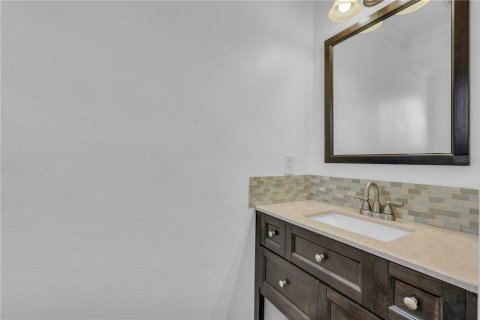 Touwnhouse à vendre à Apollo Beach, Floride: 2 chambres, 107.77 m2 № 2277876 - photo 13