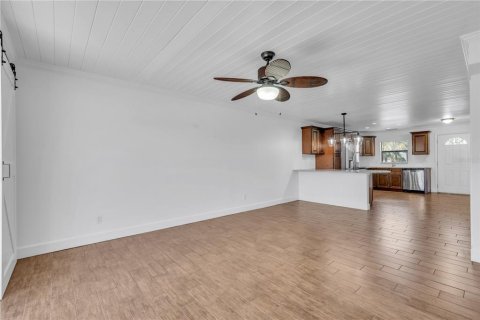 Touwnhouse à vendre à Apollo Beach, Floride: 2 chambres, 107.77 m2 № 2277876 - photo 11