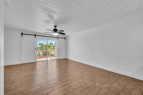 Touwnhouse à vendre à Apollo Beach, Floride: 2 chambres, 107.77 m2 № 2277876 - photo 8