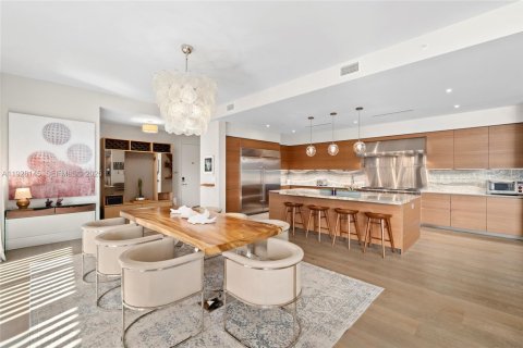 Купить кондоминиум в Майами, Флорида 3 спальни, 268.02м2, № 1987033 - фото 6