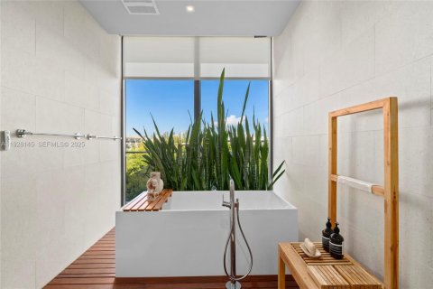 Купить кондоминиум в Майами, Флорида 3 спальни, 268.02м2, № 1987033 - фото 20