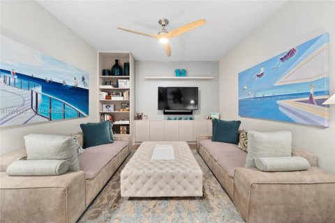 Купить кондоминиум в Майами, Флорида 3 спальни, 268.02м2, № 1987033 - фото 14