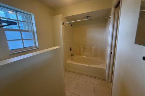 House in Port Charlotte, Florida 3 bedrooms, 195.09 sq.m. № 2258374 - photo 27
