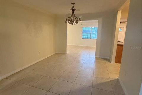House in Port Charlotte, Florida 3 bedrooms, 195.09 sq.m. № 2258374 - photo 17