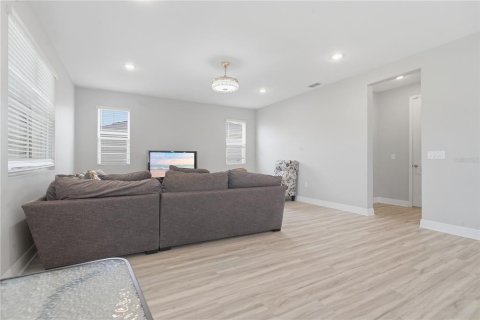 Casa en alquiler en Leesburg, Florida, 4 dormitorios, 266.44 m2 № 2317440 - foto 13