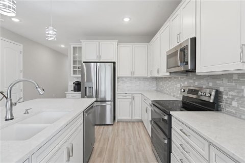 Casa en alquiler en Leesburg, Florida, 4 dormitorios, 266.44 m2 № 2317440 - foto 20