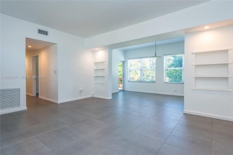Villa ou maison à louer à El Portal, Floride: 3 chambres, 139.35 m2 № 2154237 - photo 14