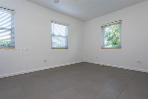 Villa ou maison à louer à El Portal, Floride: 3 chambres, 139.35 m2 № 2154237 - photo 23