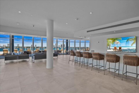 Condo in West Palm Beach, Florida, 2 bedrooms  № 2427681 - photo 26