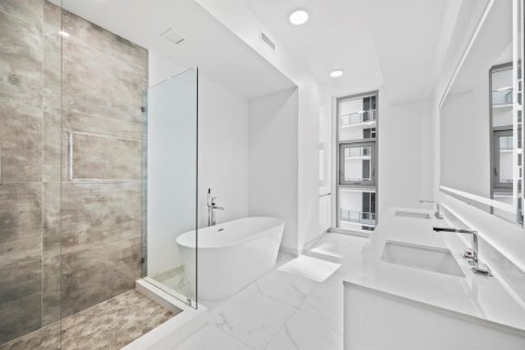 Condo in West Palm Beach, Florida, 2 bedrooms  № 2427681 - photo 13