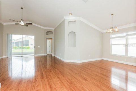 Casa en alquiler en Land O' Lakes, Florida, 3 dormitorios, 150.5 m2 № 1902766 - foto 3