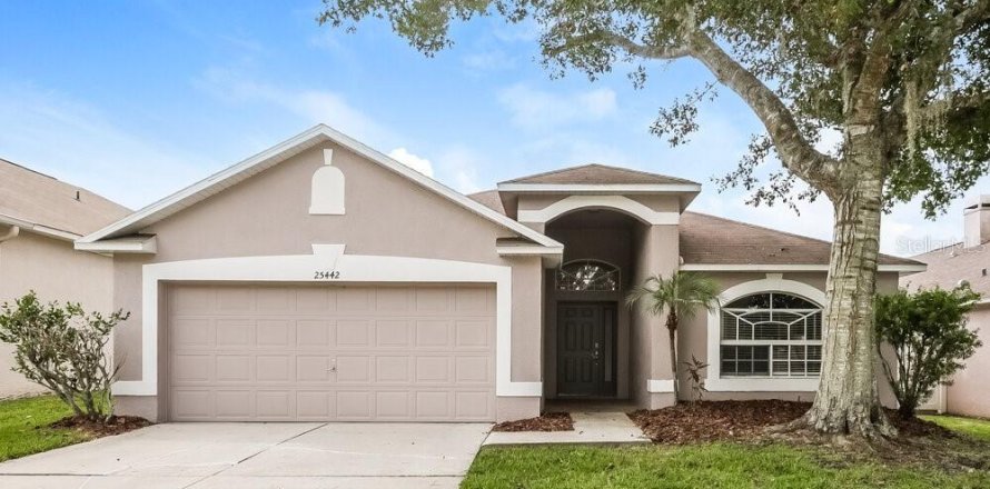 Casa en Land O' Lakes, Florida 3 dormitorios, 150.5 m2 № 1902766