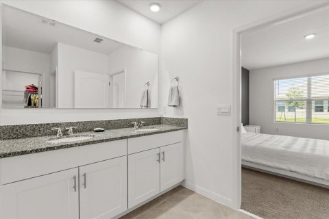 House in Kissimmee, Florida 4 bedrooms, 171.5 sq.m. № 1744402 - photo 22