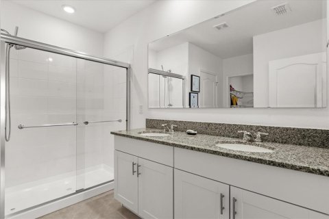 House in Kissimmee, Florida 4 bedrooms, 171.5 sq.m. № 1744402 - photo 21