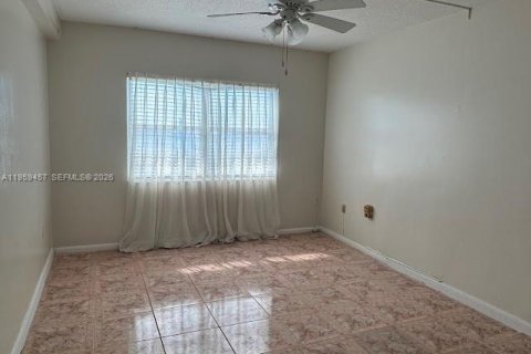 Снять в аренду кондоминиум в Санни-Айлс-Бич, Флорида 1 спальня, 65.5м2, № 2023436 - фото 11