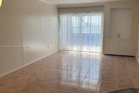 Снять в аренду кондоминиум в Санни-Айлс-Бич, Флорида 1 спальня, 65.5м2, № 2023436 - фото 15