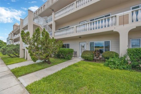 Copropriété à vendre à Clearwater, Floride: 2 chambres, 124.49 m2 № 1912609 - photo 1