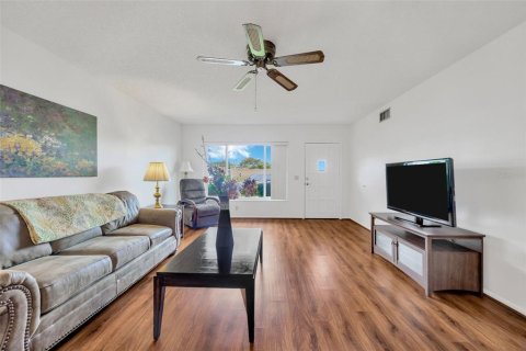 Copropriété à vendre à Clearwater, Floride: 2 chambres, 124.49 m2 № 1912609 - photo 2
