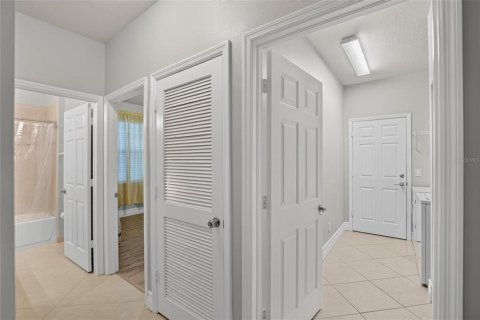 Villa ou maison à louer à Wimauma, Floride: 2 chambres, 119.94 m2 № 2431809 - photo 17