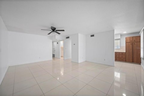 Villa ou maison à vendre à Port Charlotte, Floride: 2 chambres, 117.8 m2 № 2209754 - photo 10