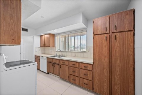 Villa ou maison à vendre à Port Charlotte, Floride: 2 chambres, 117.8 m2 № 2209754 - photo 17