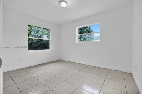Propiedad comercial en venta en Miami, Florida, 238.29 m2 № 1870029 - foto 24