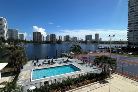 Copropriété à louer à Aventura, Floride: 1 chambre, 81.1 m2 № 1952134 - photo 7