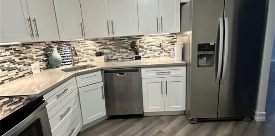 Condo à Aventura, Floride, 1 chambre  № 1952134