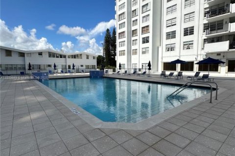 Copropriété à louer à Aventura, Floride: 1 chambre, 81.1 m2 № 1952134 - photo 8