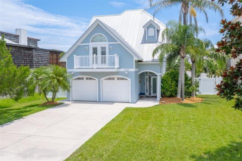 House in Saint Augustine, Florida 3 bedrooms, 218.6 sq.m. № 1835152 - photo 1