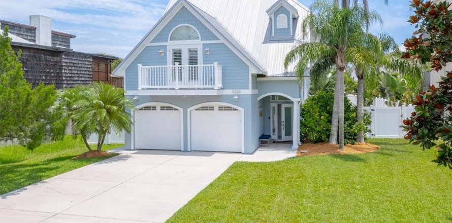 House in Saint Augustine, Florida 3 bedrooms, 218.6 sq.m. № 1835152