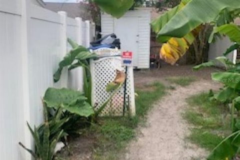 Casa en venta en Brandon, Florida, 3 dormitorios, 113.71 m2 № 1914303 - foto 4
