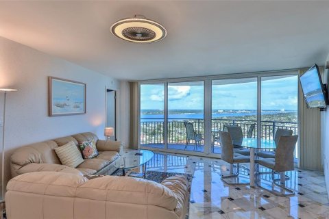 Condominio en venta en Daytona Beach, Florida, 2 dormitorios, 116.13 m2 № 1534163 - foto 2