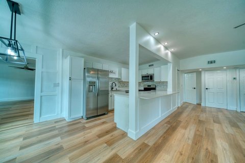 Villa ou maison à louer à Orlando, Floride: 4 chambres, 156.35 m2 № 2429314 - photo 5