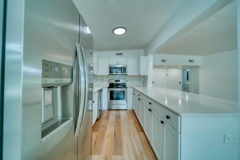 Villa ou maison à louer à Orlando, Floride: 4 chambres, 156.35 m2 № 2429314 - photo 8