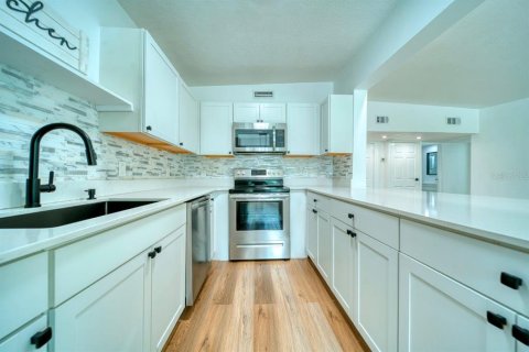 Villa ou maison à louer à Orlando, Floride: 4 chambres, 156.35 m2 № 2429314 - photo 7