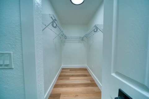 Villa ou maison à louer à Orlando, Floride: 4 chambres, 156.35 m2 № 2429314 - photo 19