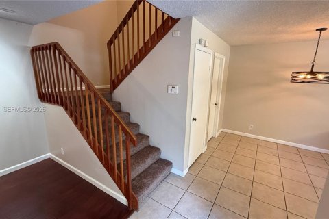 Adosado en alquiler en Plantation, Florida, 2 dormitorios, 127.46 m2 № 2026350 - foto 7